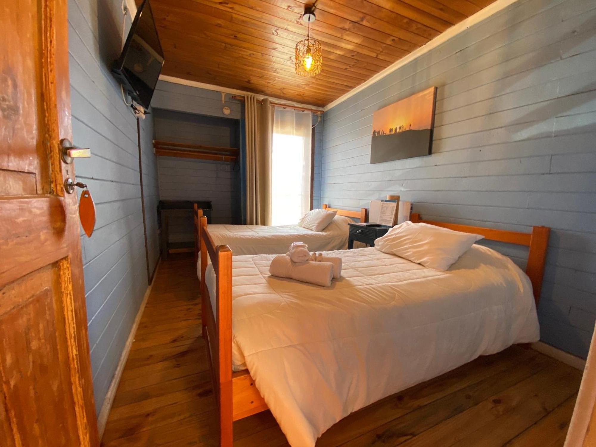 Hostel Moreno Пичилему Экстерьер фото