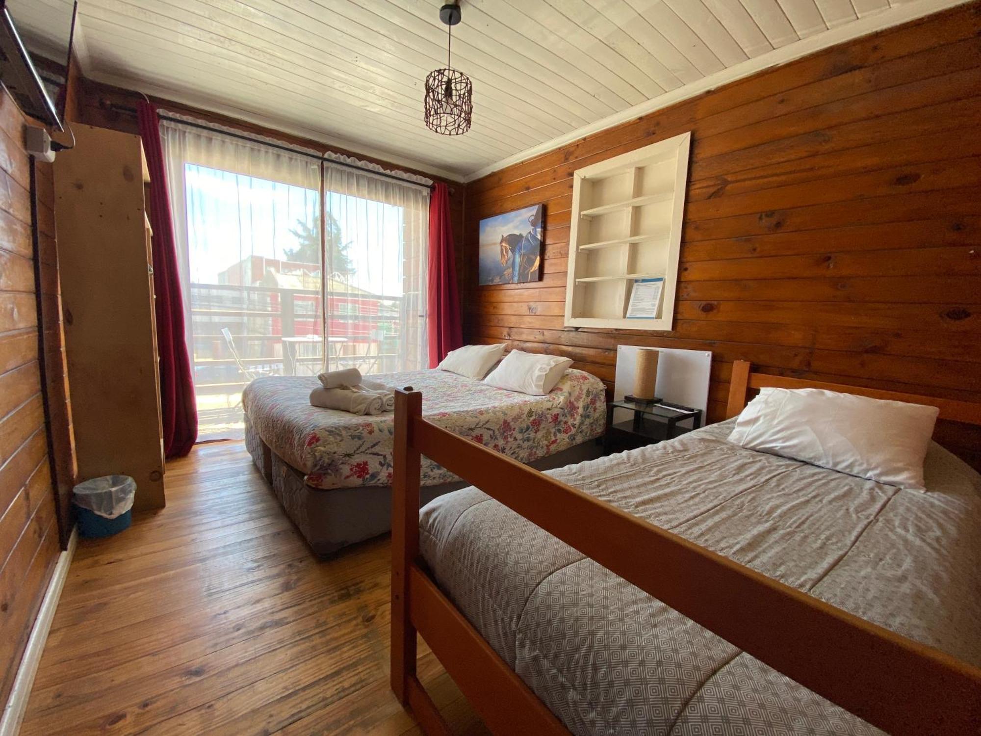 Hostel Moreno Пичилему Экстерьер фото